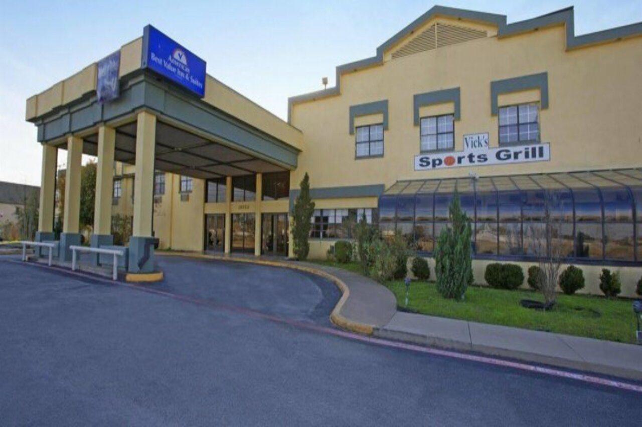 Americas Best Value Inn And Suites North Фармерс-Бранч Экстерьер фото