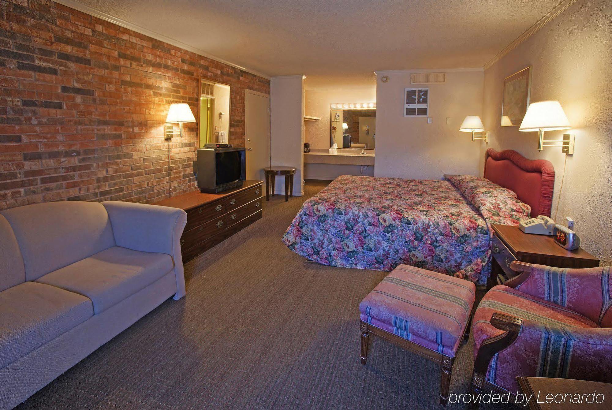 Americas Best Value Inn And Suites North Фармерс-Бранч Номер фото