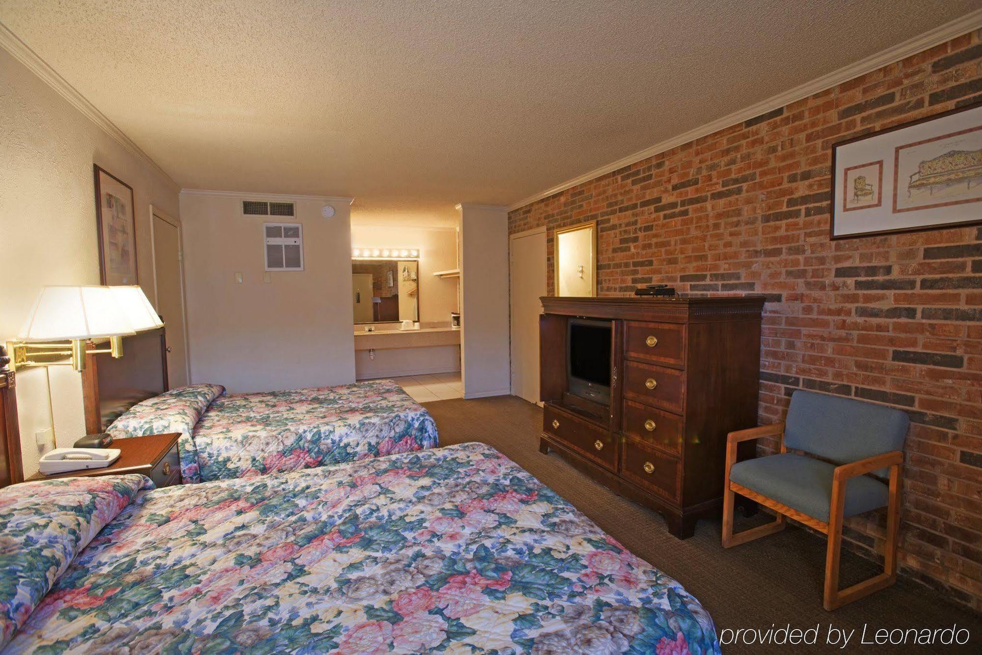 Americas Best Value Inn And Suites North Фармерс-Бранч Номер фото